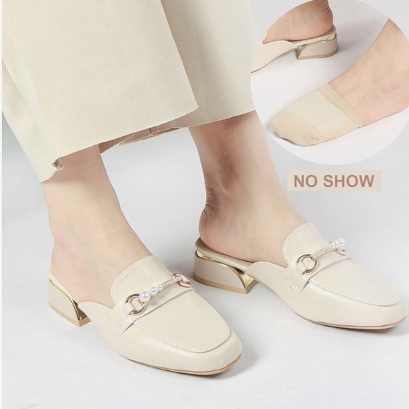 NWT Size 6-12 Peda Bella white toe covers - Picture 3 of 9